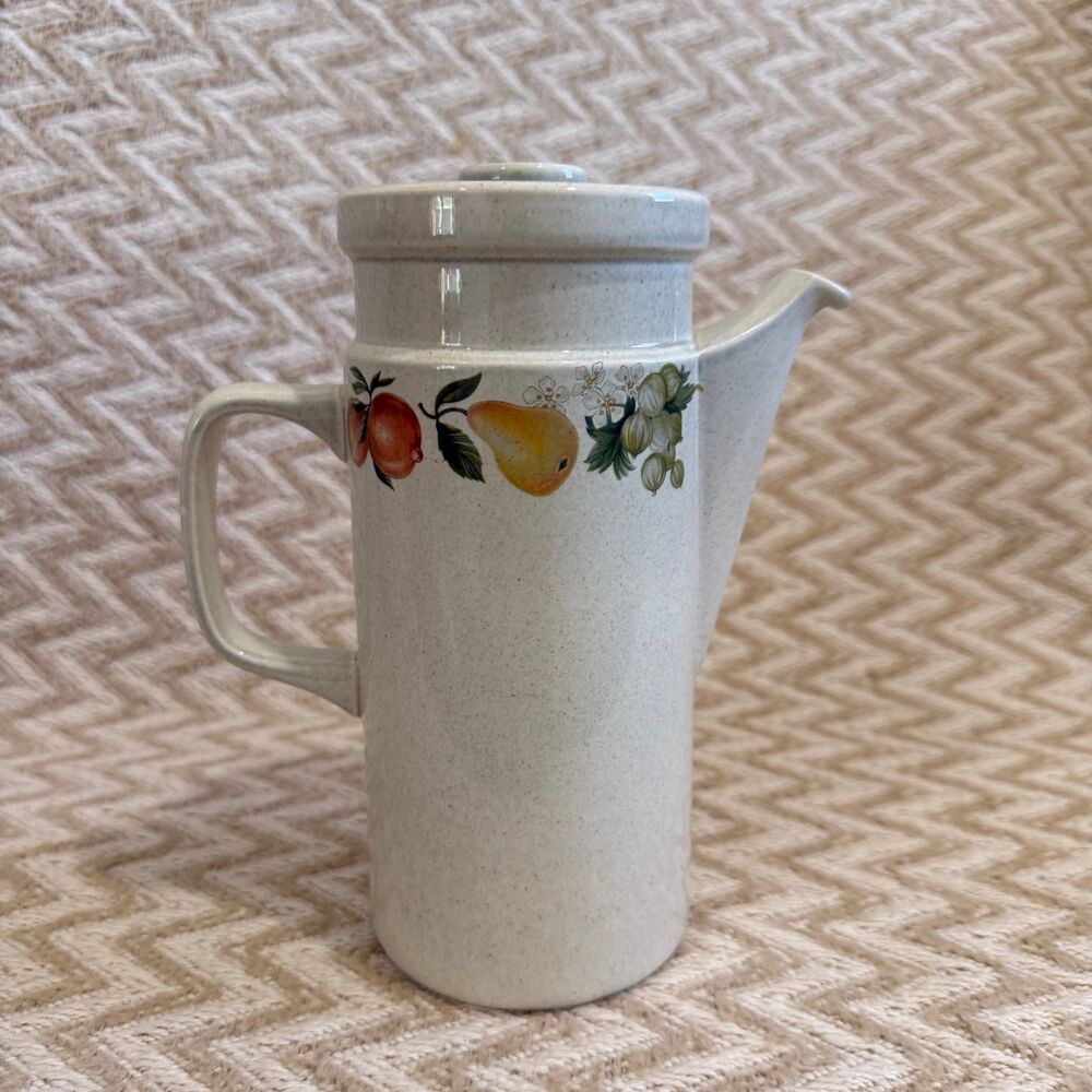 Quince by Wedgewood Stoneware Coffee Pot and Lid 4 Cup